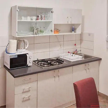 Апартаменты 1 Bedroom Beautiful In *